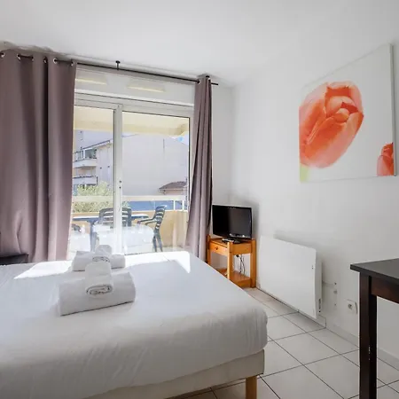 Residhotel Festival Lägenhetshotell 2*