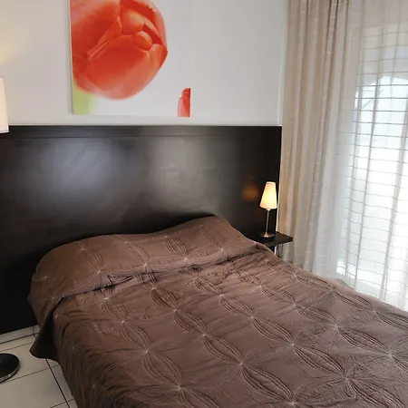 Residhotel Festival Ξενοδοχείο με διαμερίσματα 2*