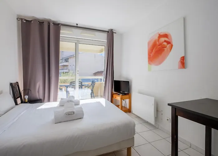 Residhotel Festival Lägenhetshotell 2*