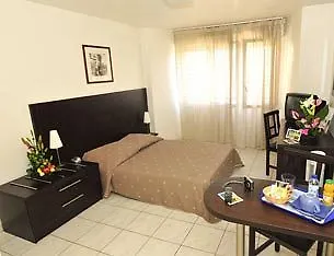 Lägenhetshotell Residhotel Festival 2*